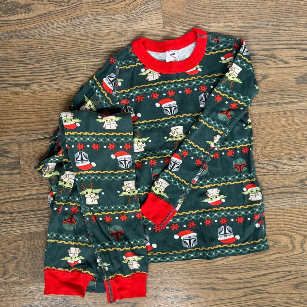 Hanna Andersson Star Wars The Child Green & Red Kids Pajama Set